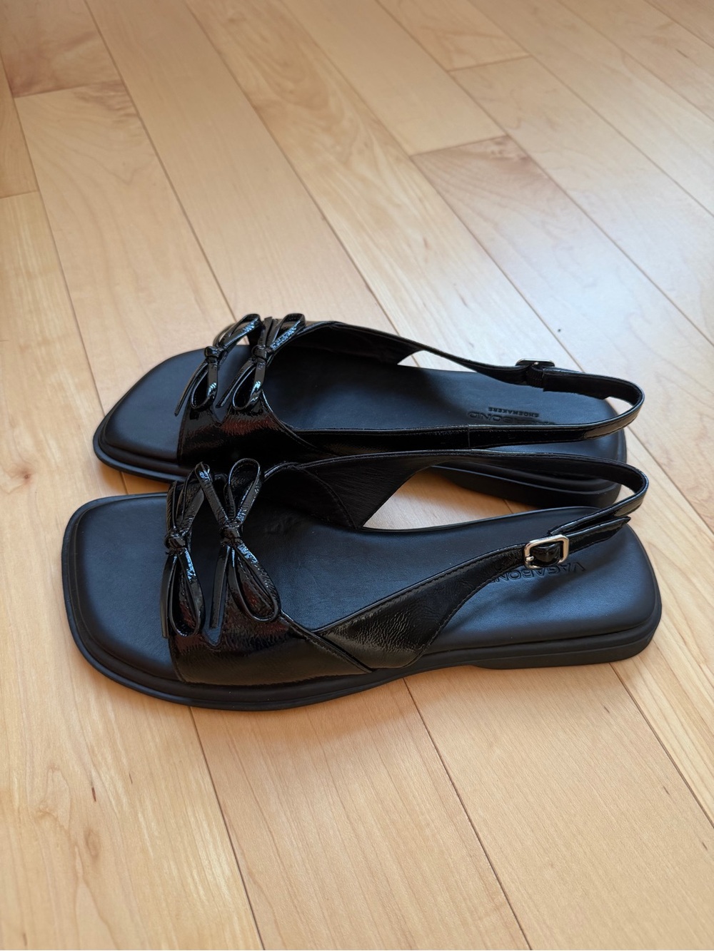 Vagabond Izzy Sandals - Black size 37